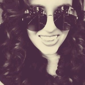 Meet your Posher, Kala